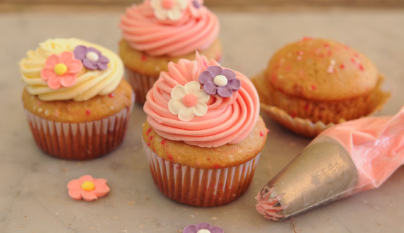 ¿Cómo hacer cupcake de flores?