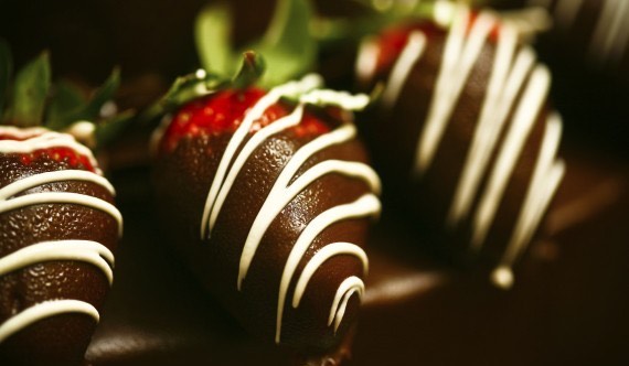 ¿Cómo hacer Frutillas Bañadas en Chocolate?