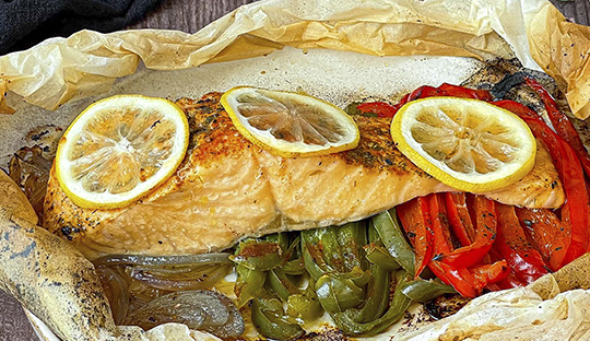 Papillote de Salmón con Verduras