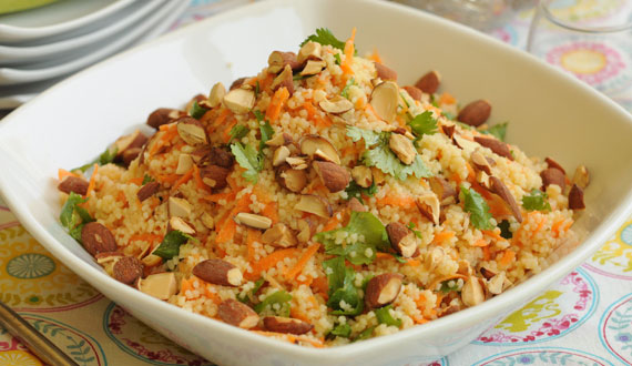 COUSCOUS CON ZANAHORIAS Y CILANTRO