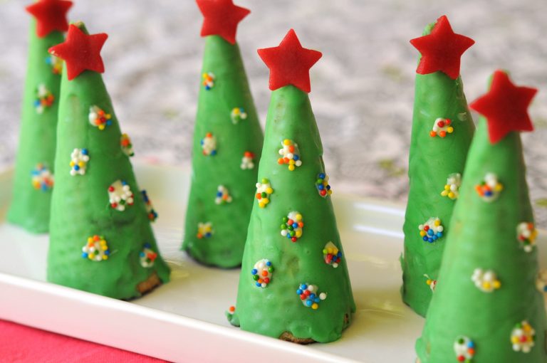 Arbolitos de Navidad rellenos con Manjar