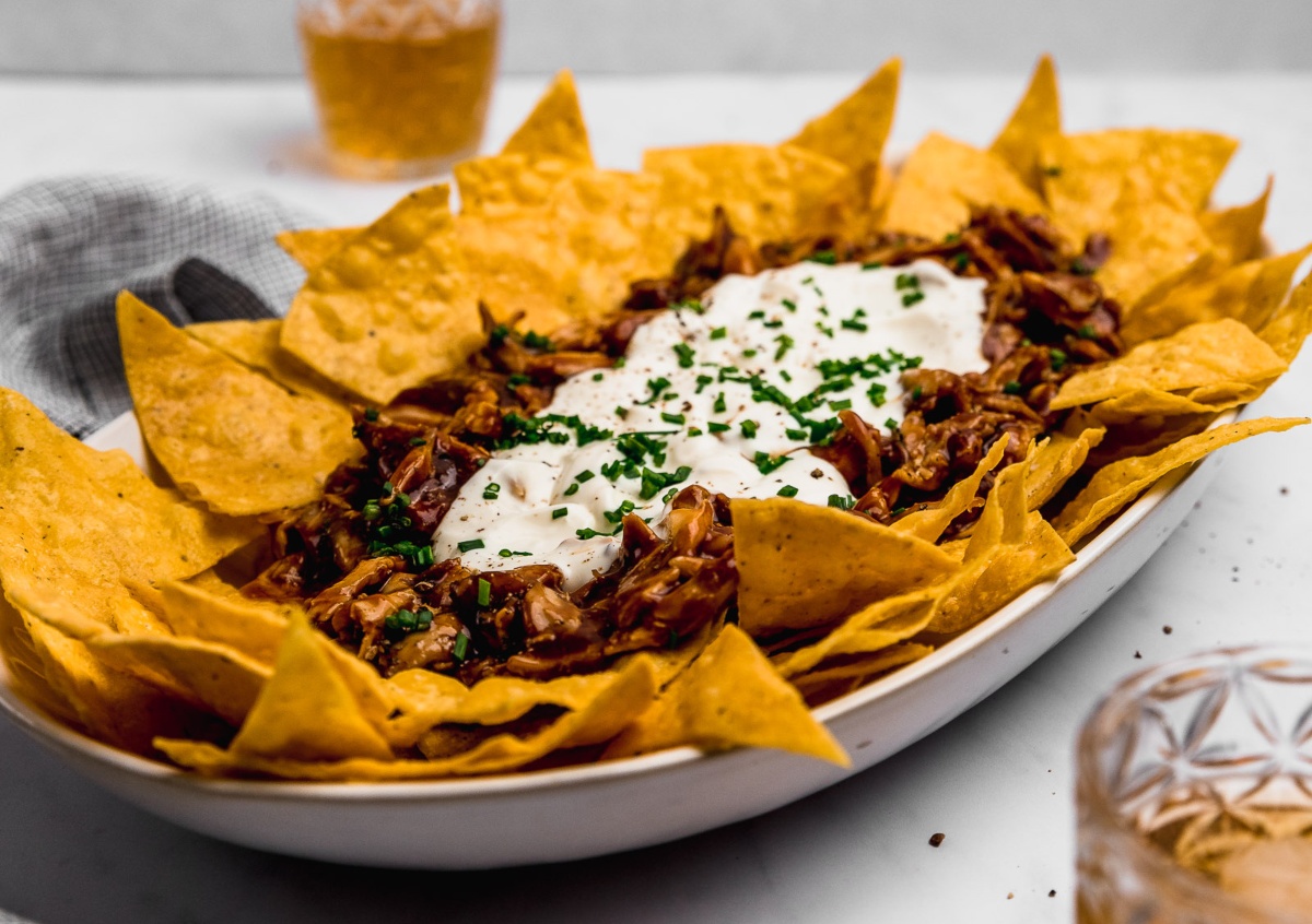 NACHOS CON POLLO BBQ