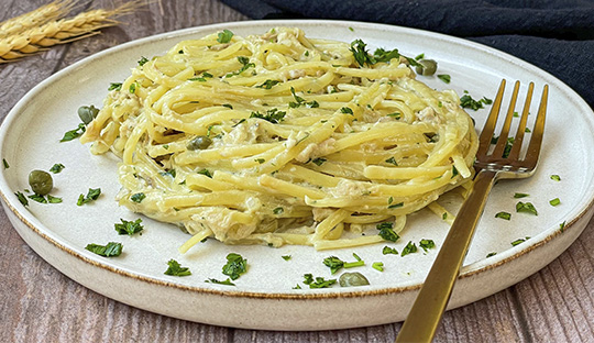 PASTA CON ATÚN Y ALCAPARRAS