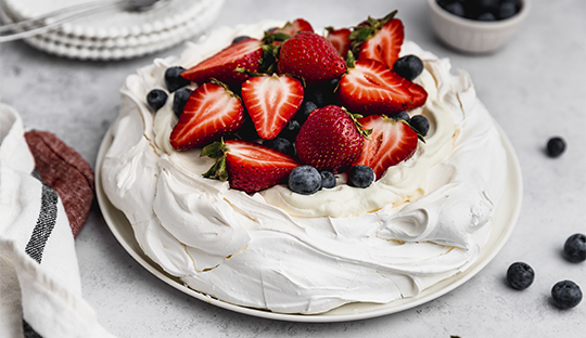 PAVLOVA DE FRUTOS ROJOS
