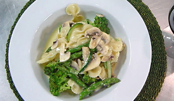 Corbatitas y Ensalada de Verdes