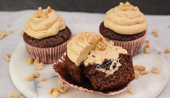¿Cómo preparar Cupcakes de Mantequilla de Maní?