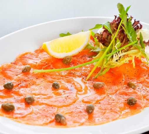 Carpaccio de salmón
