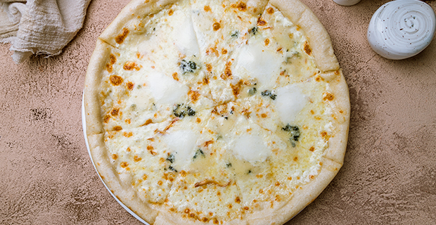 Receta Pizza 4 Quesos