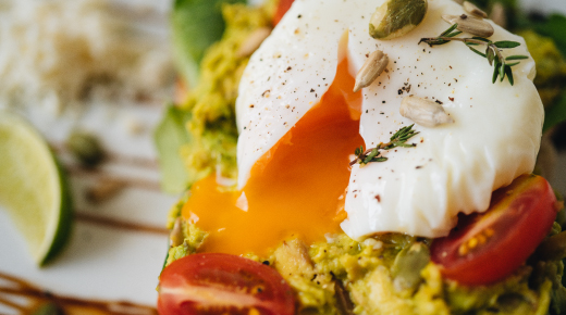 ¿Cómo hacer huevos pochados? Te contamos 3 formas