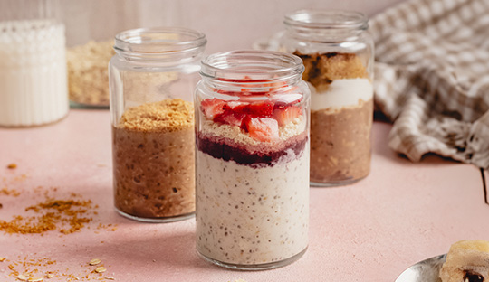 OVERNIGHT OATS SABOR CHEESECAKE, TIRAMISÚ O CHOCOLATE, MANÍ Y COCO