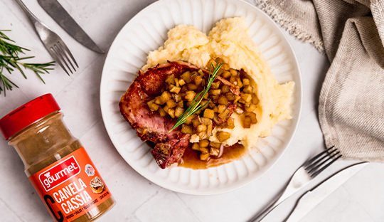 CHULETAS DE CERDO EN SALSA DE MANZANA Y CANELA