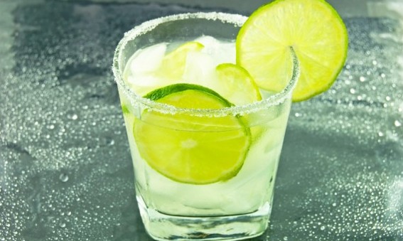 ¿Cómo hacer caipiroska?